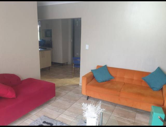 3 BEDROOM TOWNHOUSE FOR SALE IN RADIOKOP